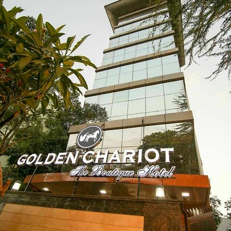 Golden Chariot The Boutique Hotel Мумбай Екстериор снимка